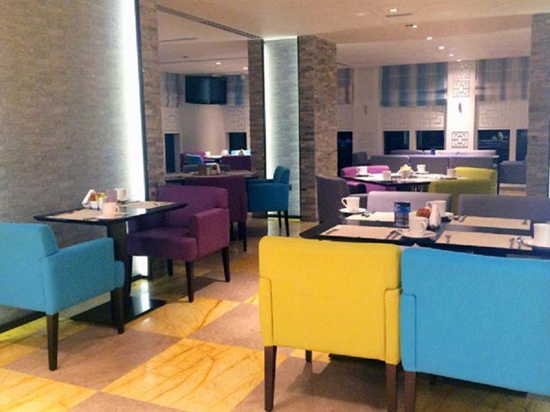 Halo Hotel Dubaj Exteriér fotografie