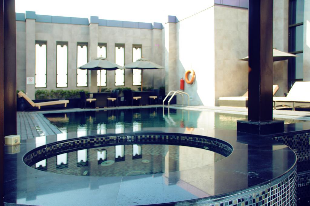 Halo Hotel Dubaj Exteriér fotografie