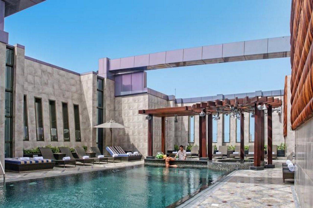Halo Hotel Dubaj Exteriér fotografie