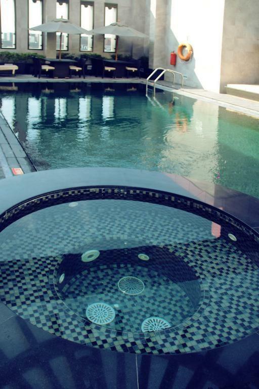Halo Hotel Dubaj Exteriér fotografie